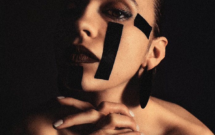 Article Image for Makeup Removal Methods That Protect Skin Health