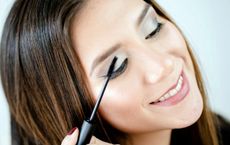 Article Image for Professional Makeup Tips for Long Lasting Results