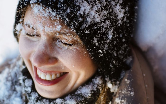 Article Image for Skincare for Sensitive Skin in Extreme Weather Conditions