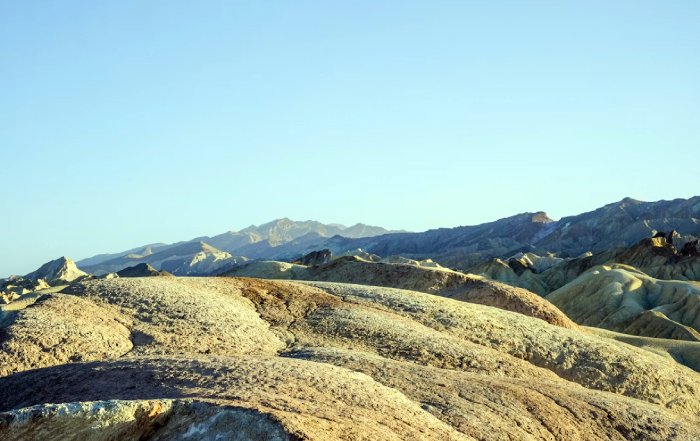 Article Image for Skincare Routines Adapted for Dry and Humid Regions