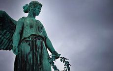 Article Image for The Evolution of Beauty Advertisements Through History