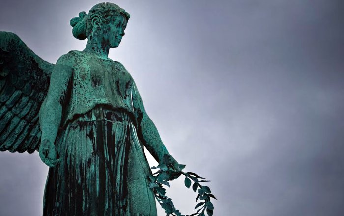 Article Image for The Evolution of Beauty Advertisements Through History